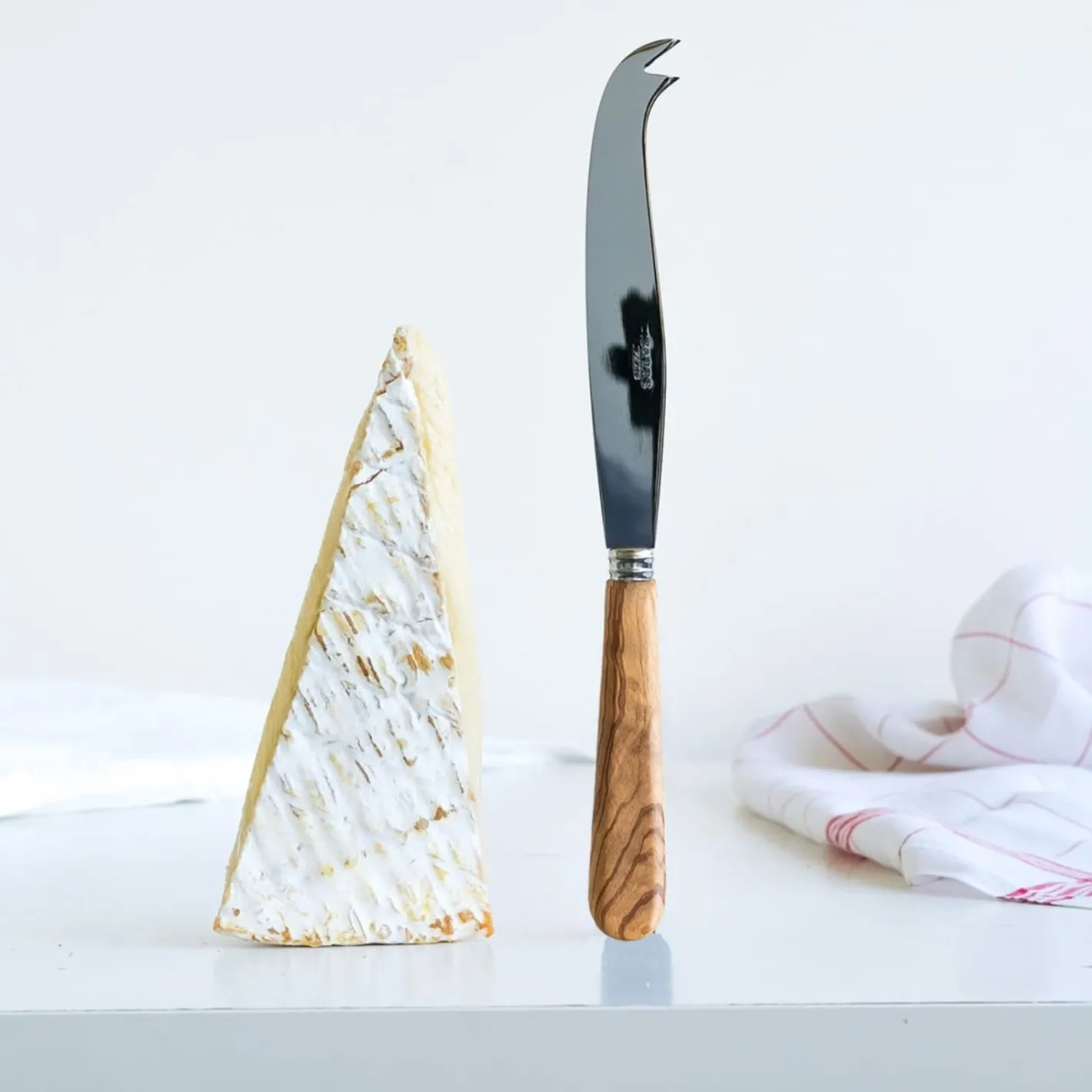 Sabre Paris Lavandou,Bois d'olivier | Cheese Knife